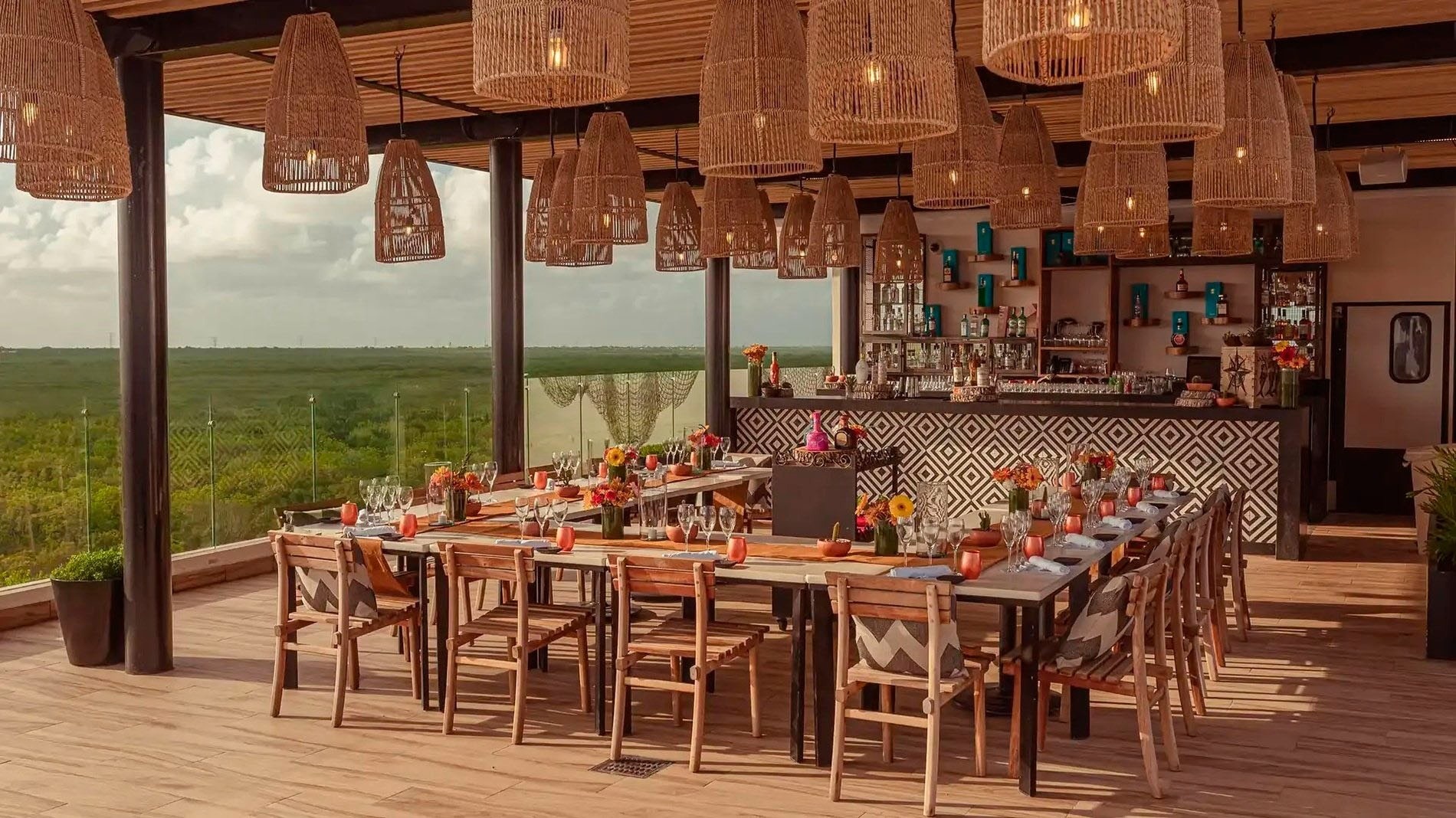 
              New Sushi Menu at Kíin Rooftop – A Chic Culinary Escape Above the Ocean in Riviera Maya