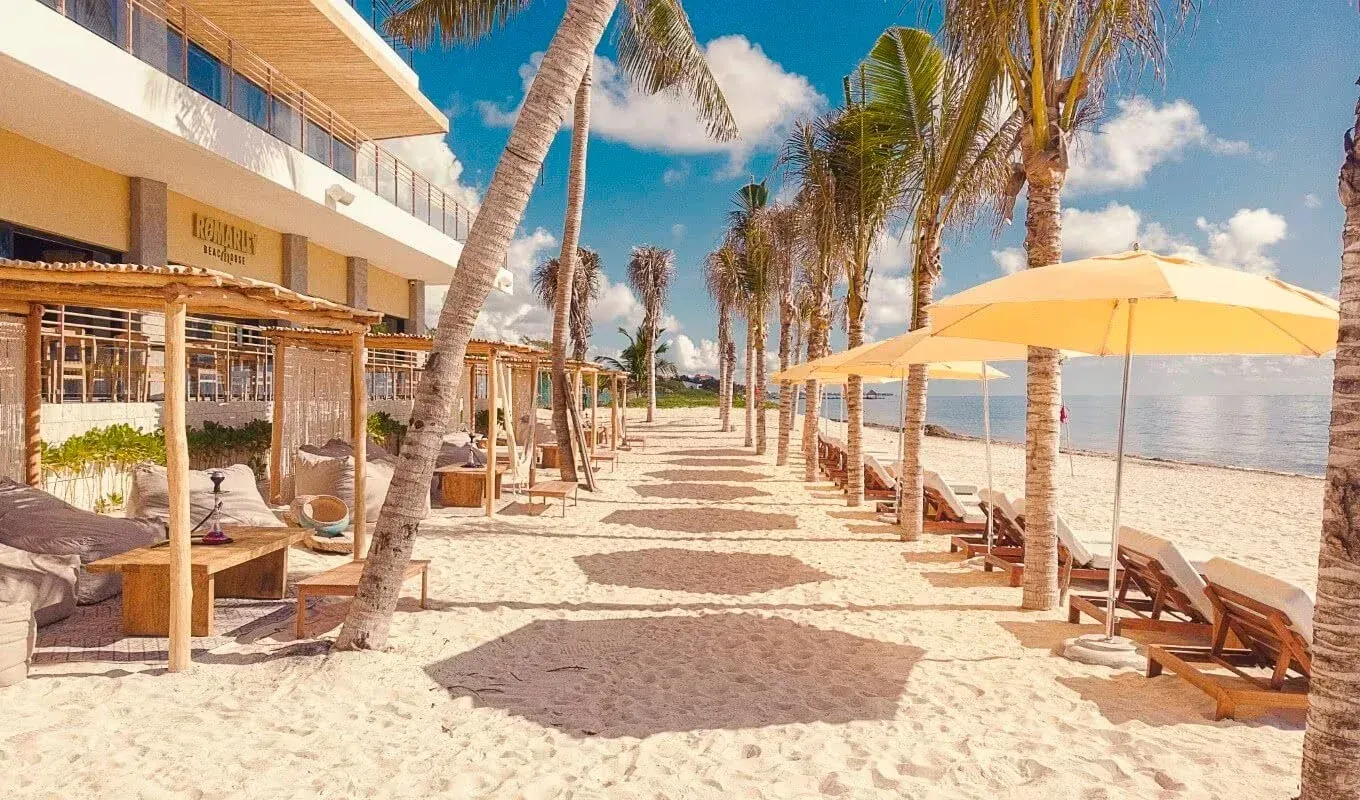 Looking for a Beach Club in Puerto Morelos?