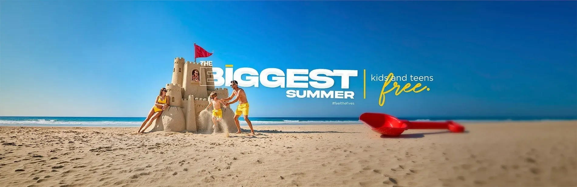 Family beach fun: Kids & Teens Stay Free 2026 at our Riviera Maya resort!