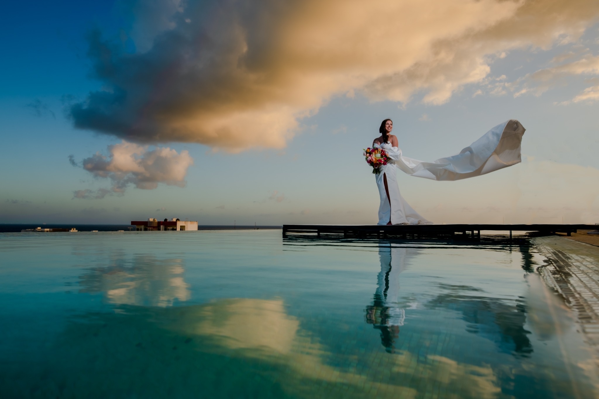 Boda rooftop y celebración en terraza en The Fives Downtown en Playa del Carmen