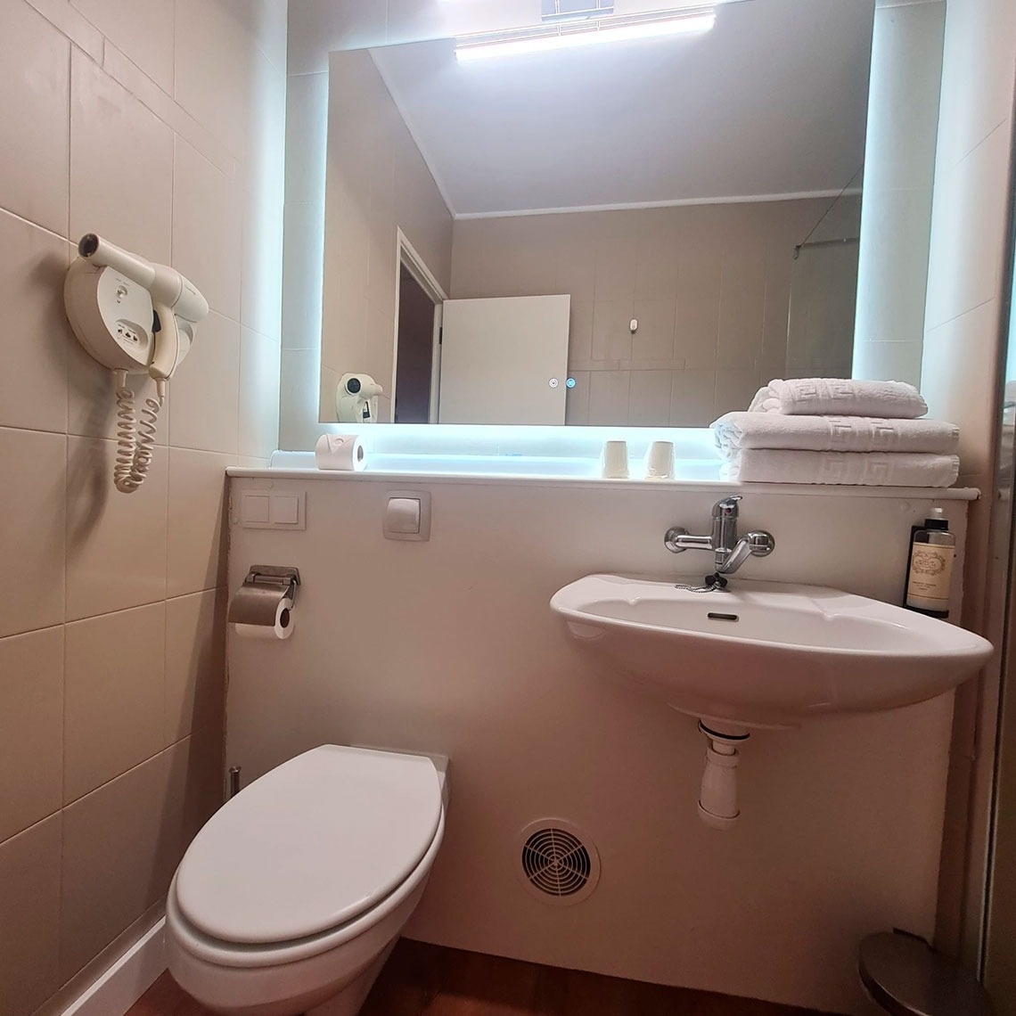 Flagworld Hotels