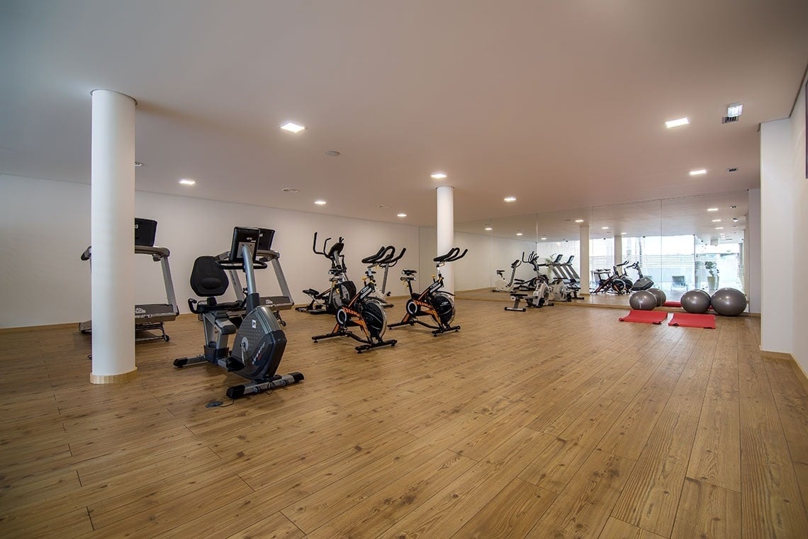 Gym at Lam Hotel Celorico de Basto | Official website: treadmills, bikes, yoga mats.