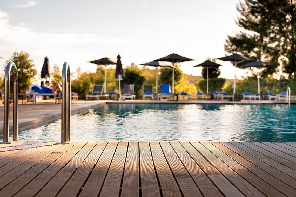 Piscina no Monchique Resort & SPA by Flagworld Hotels | Website oficial