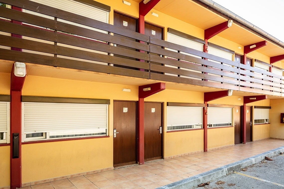 Varanda de acesso aos quartos do Campanile Setúbal | Website oficial.