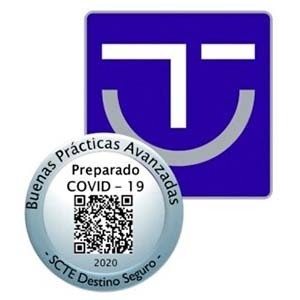 un sello que dice buenas prácticas avanzadas preparado covid-19 con un código qr .