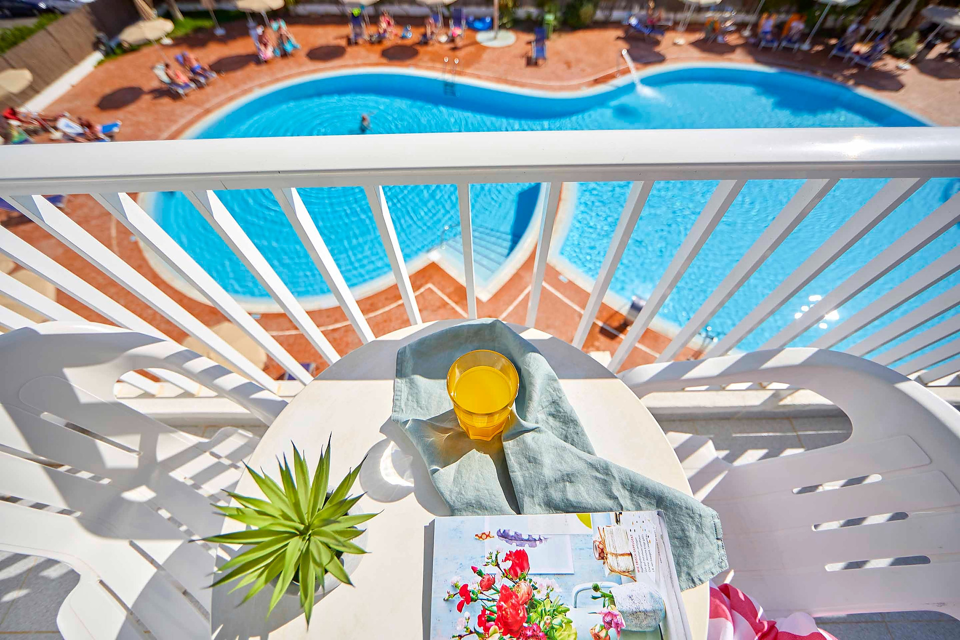 Vistas de piscina en Gavimar Ariel Chico, Cala d'Or. Disfruta tu jugo en Gavimar Hoteles.