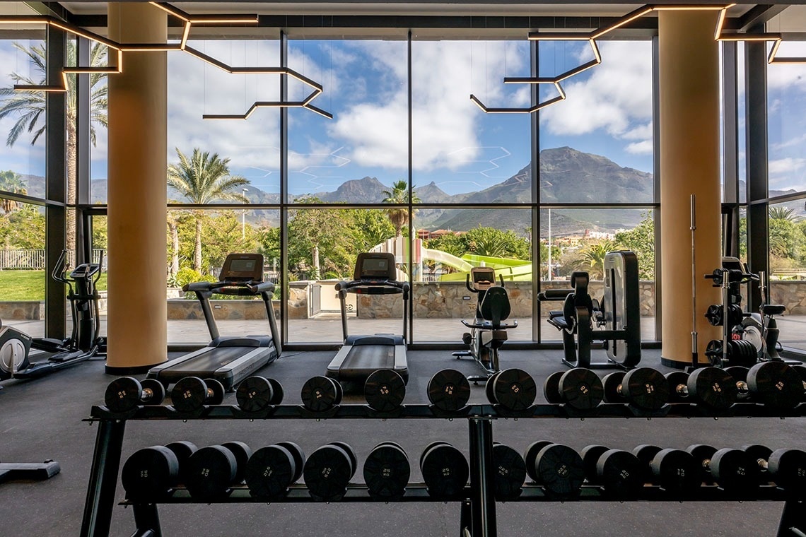 a room with a sign that says aiaiai on it