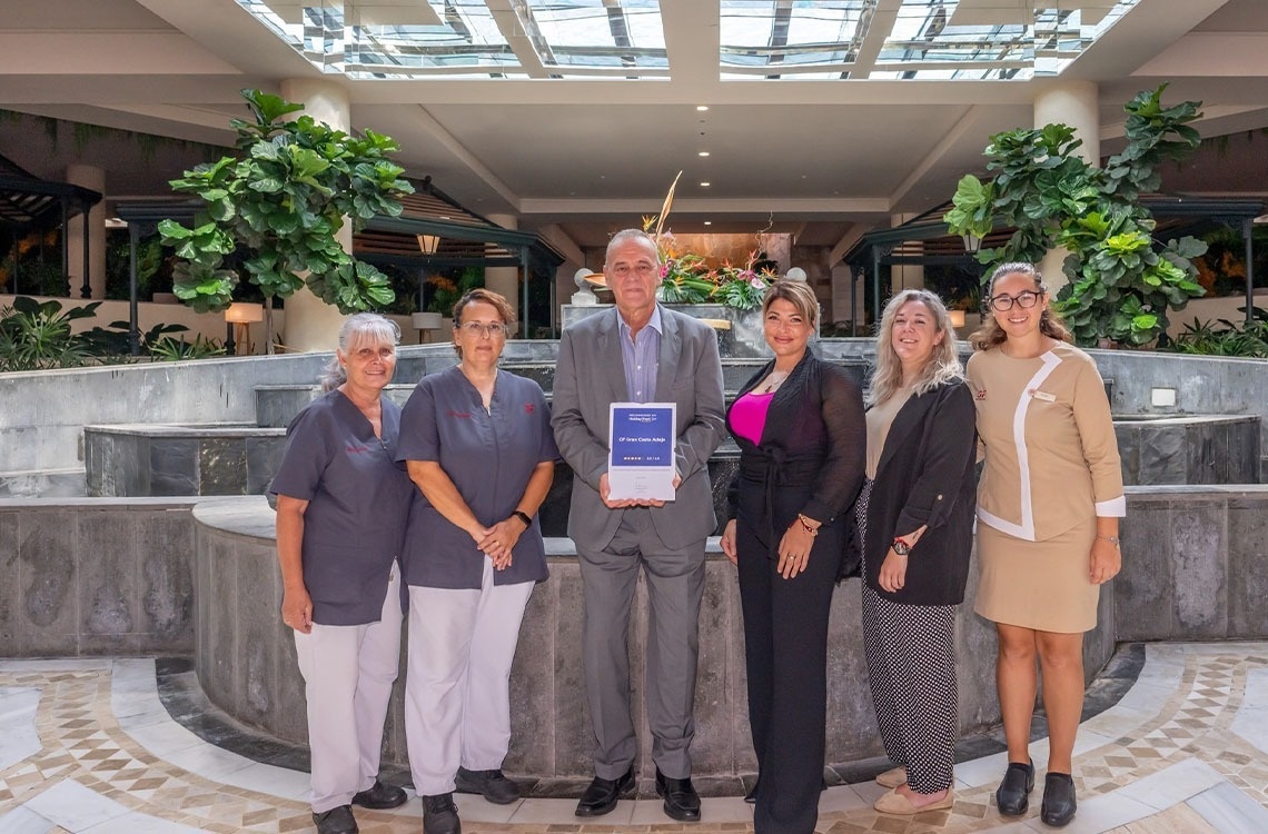 GF Gran Costa Adeje recibe el HolidayCheck Award 2024