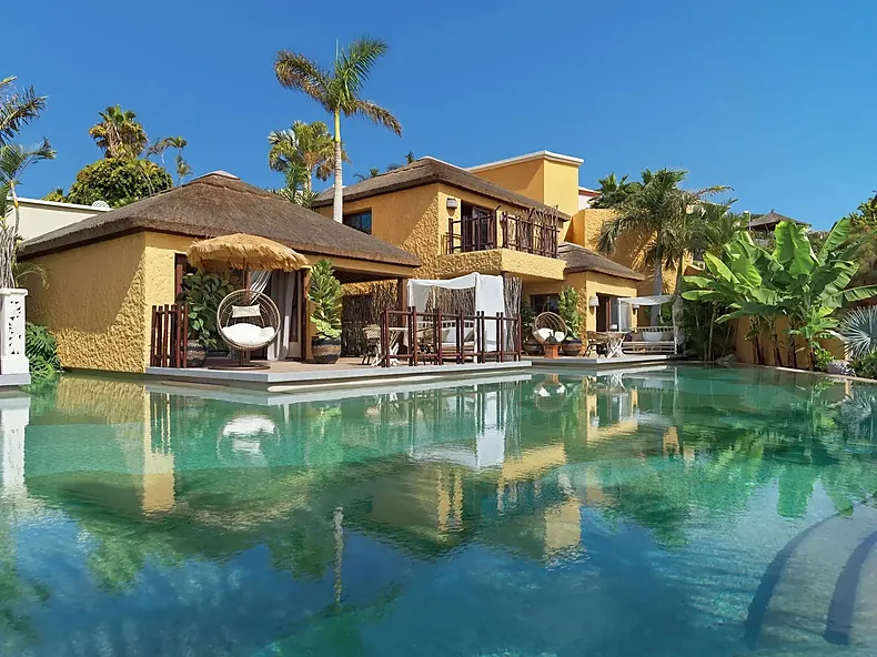 Royal River Luxury Hotel