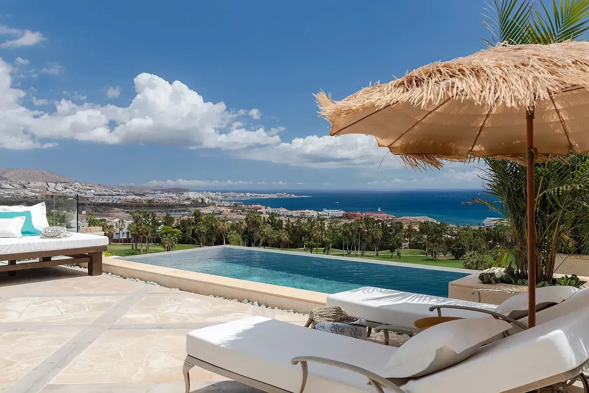 Villa de lujo con vistas al mar y piscina infinita en Sky Villa | Royal River Hotel Tenerife