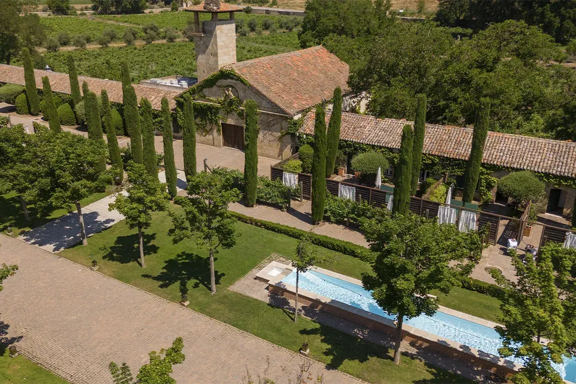 <span>Un lugar para descubrir:</span> <br> Bienvenidos a Hacienda Zorita Wine Hotel