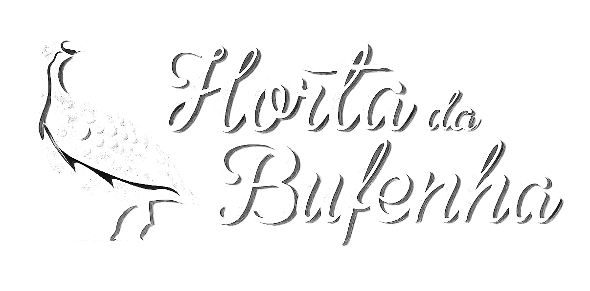 Horta da Buffenha: logo com pássaro e nome Horta de Bufenha.