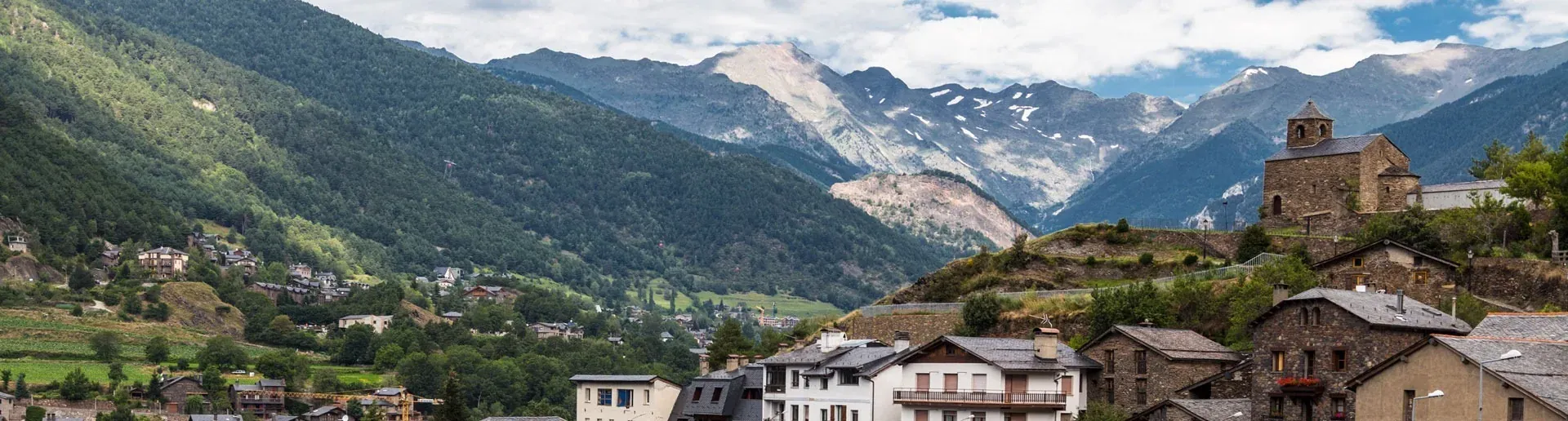 Hotel NEXTA: Corporativa en pintoresco pueblo de montaña con vistas.