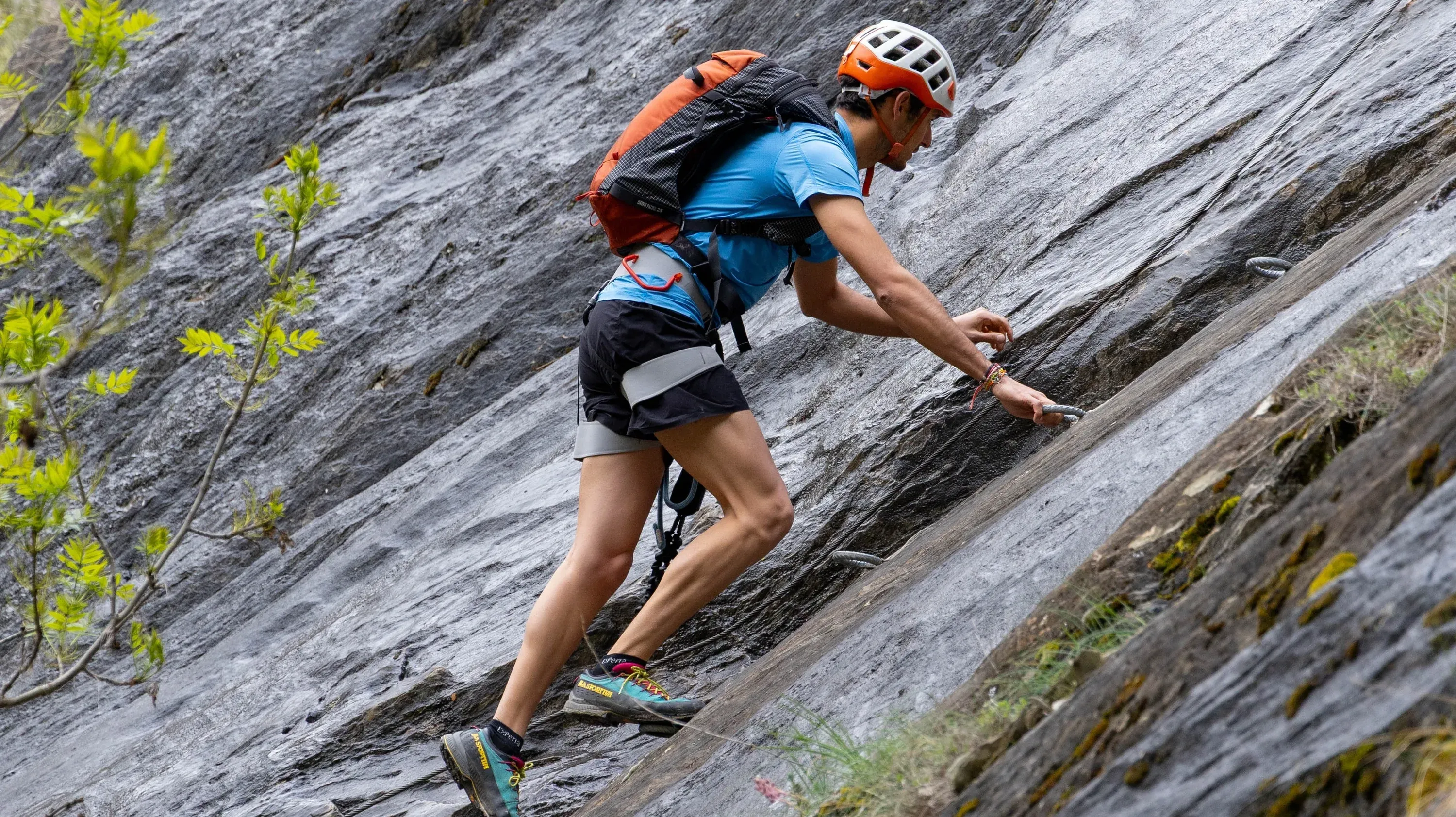 Oferta Escapada Senderismo y Escalada Andorra: Vive la aventura en Nexta. ¡Reserva tu experiencia única en la web oficial!