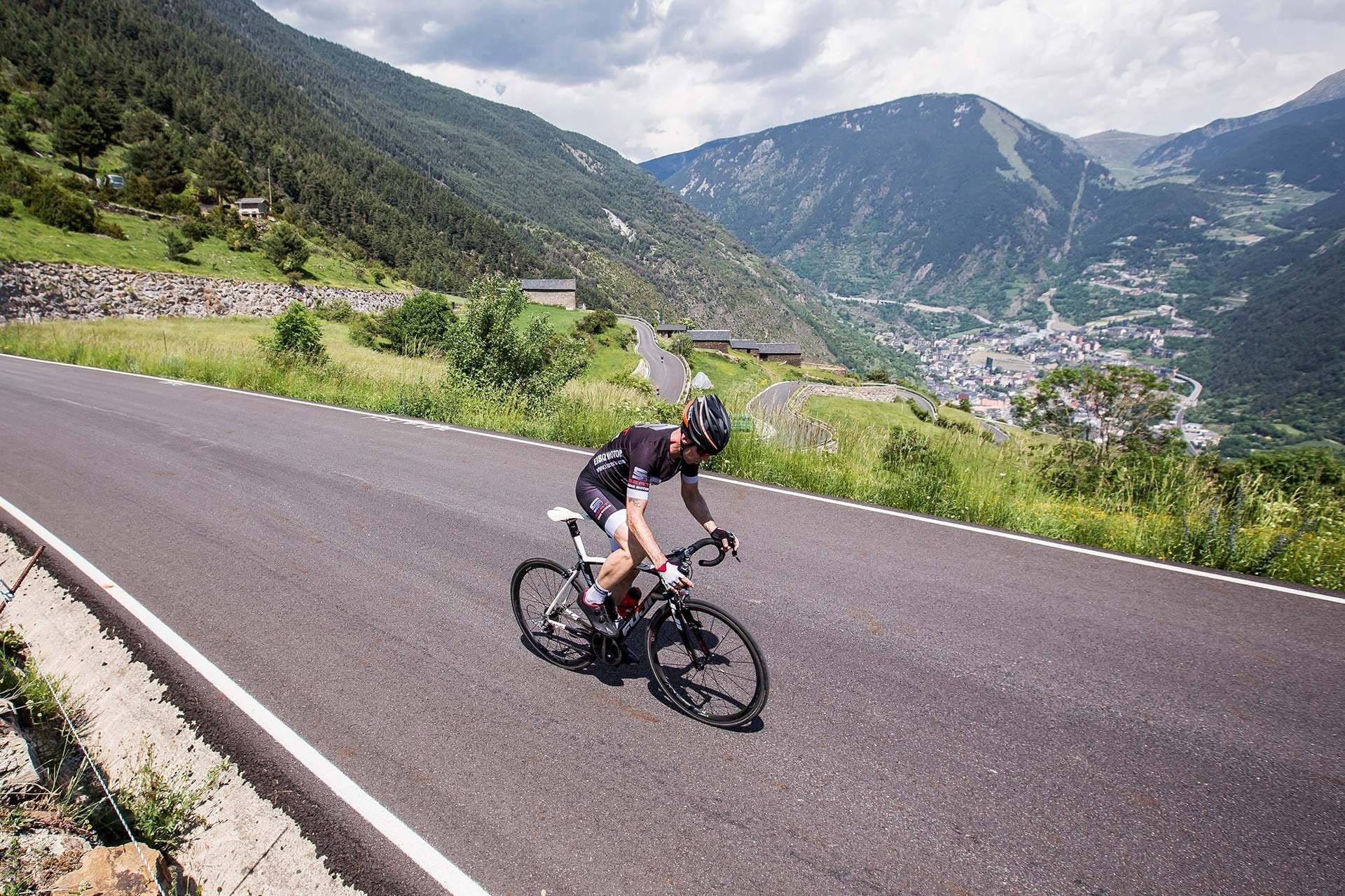 Rutas en Bici por Andorra, Ciclismo de Carretera