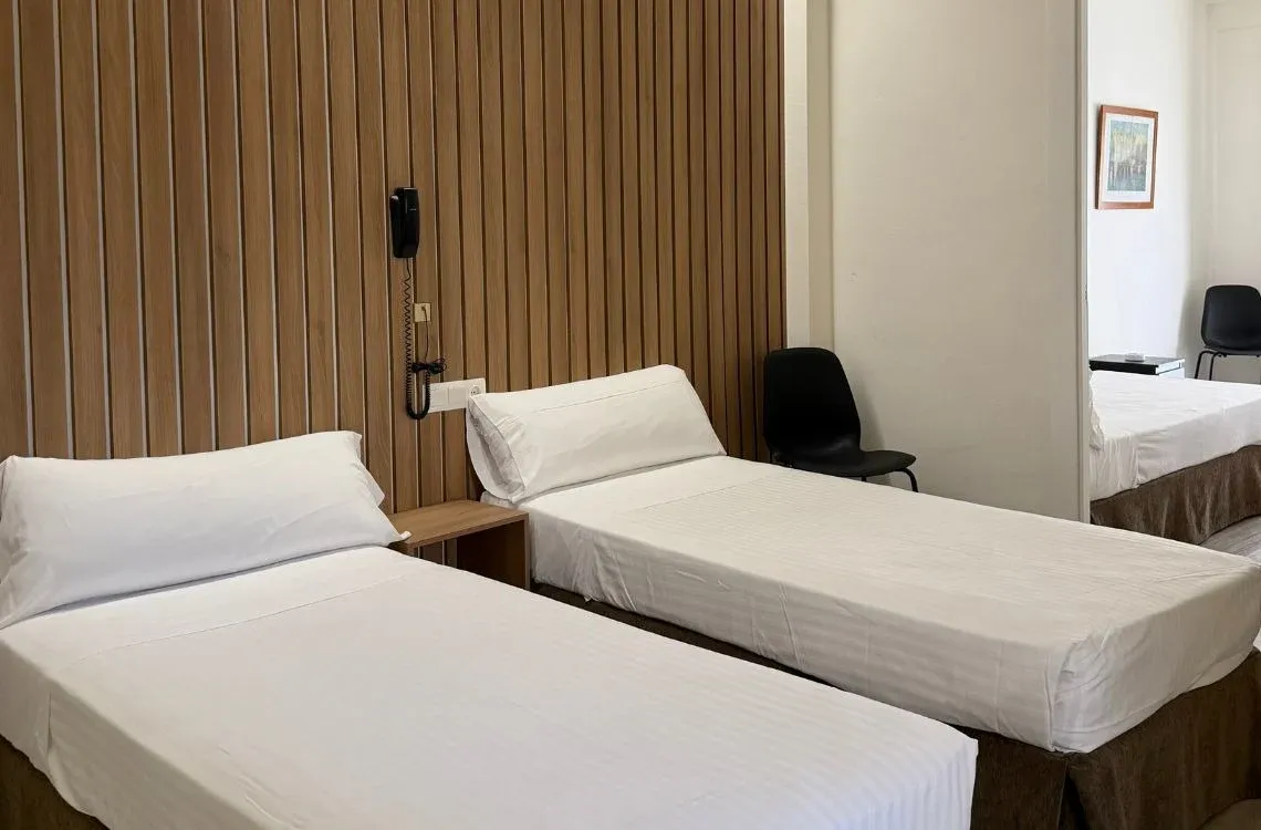 Hotel Victoria Centro: Habitaciones con dos camas twin y diseño moderno.