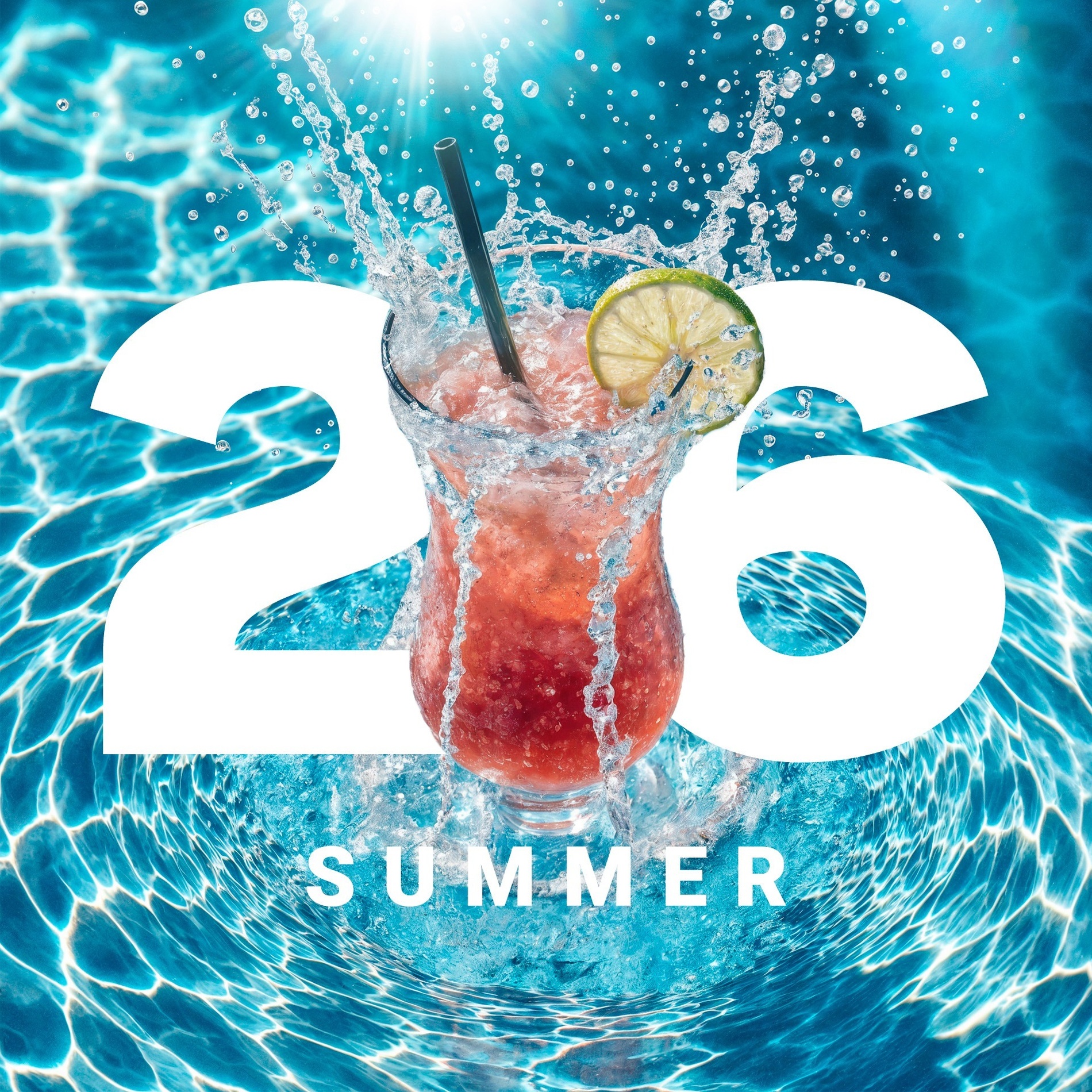 la foto de un cocktail en una piscina