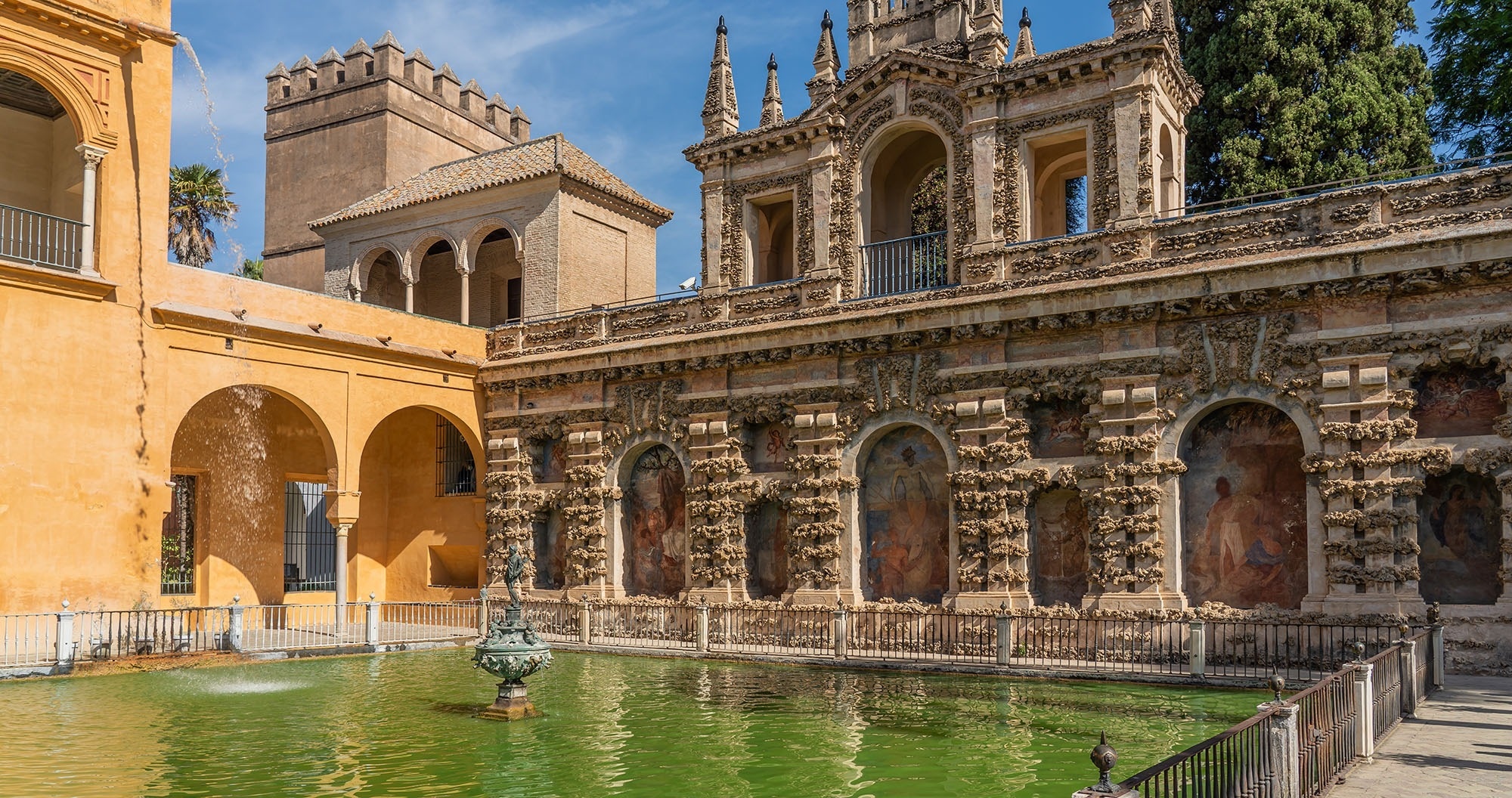 Luces, cámara, acción: Películas y series famosas rodadas en Sevilla