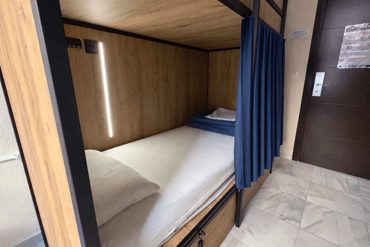 Joy Hostels & Hotels