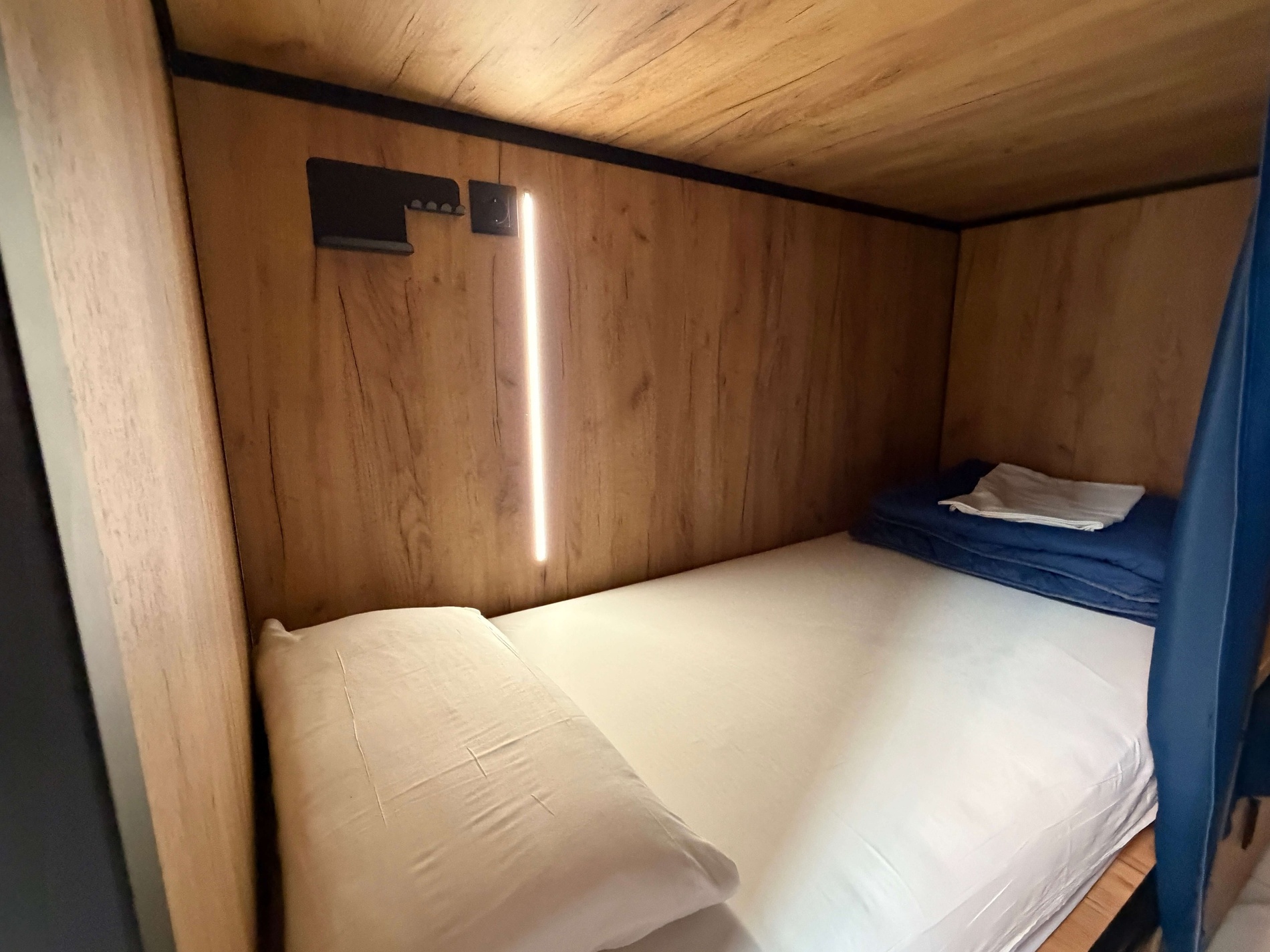 Joy Hostels & Hotels