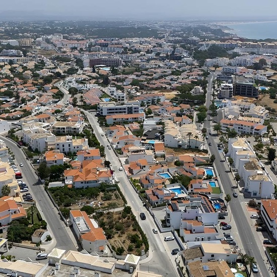 Fachada e vistas panorâmicas