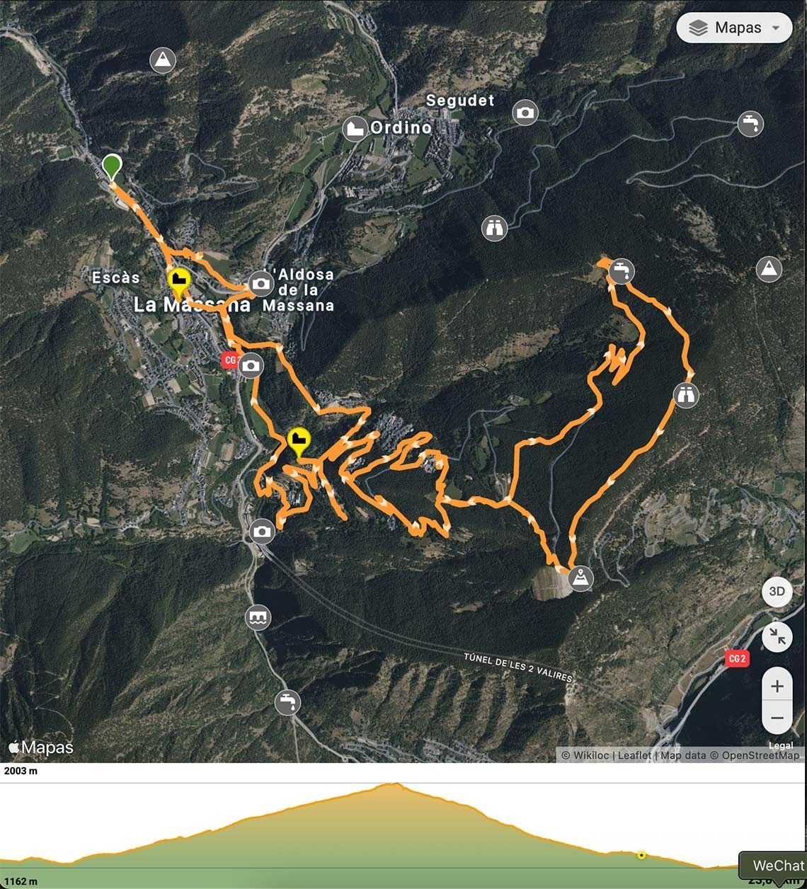 dues persones van a l' aire lliure a la montagna
