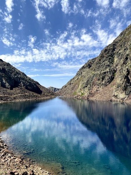 Estany Negre, camí de l'Alt del Comapedrosa