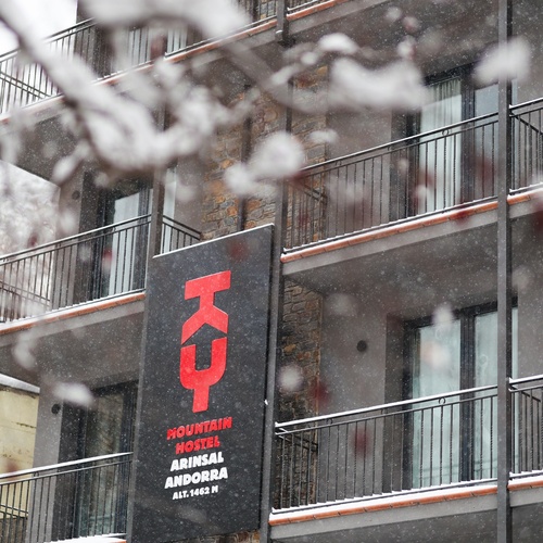 Fachada Exterior Mountain Hostel Arinsal
