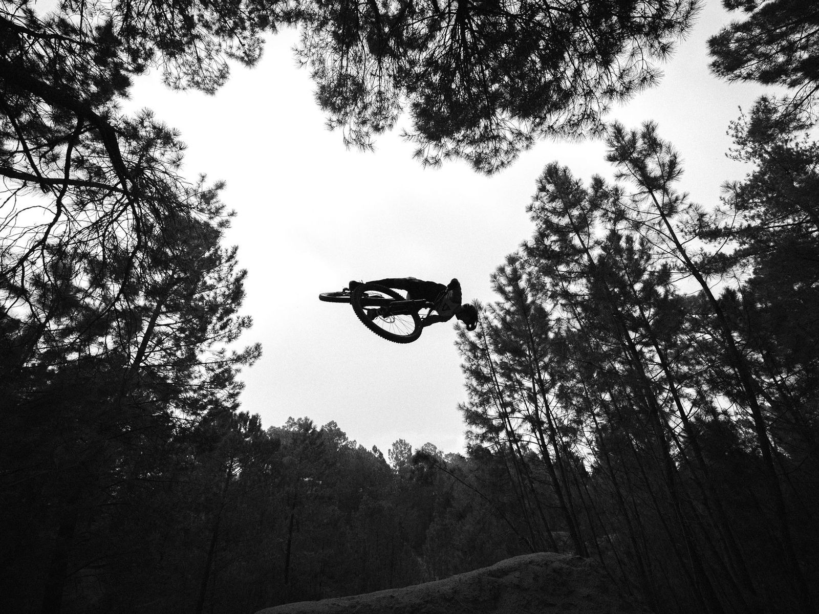 Ky mountain hostel Arinsal exterior