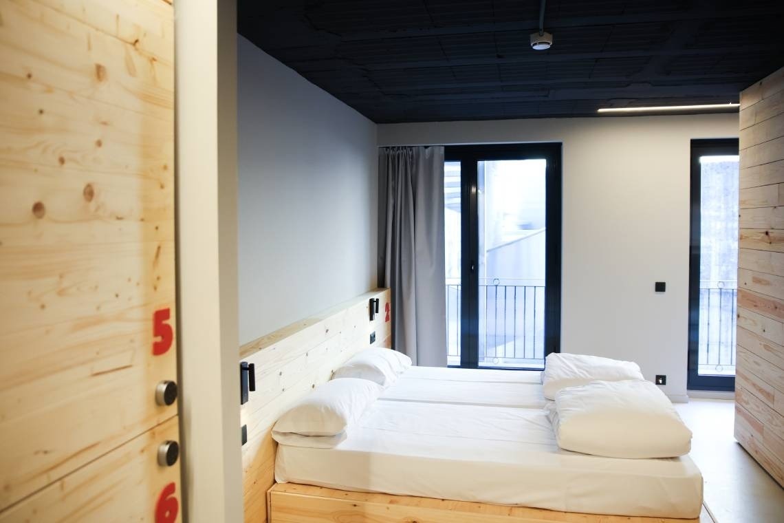 Lit double en chambre familiale pour 6 personnes