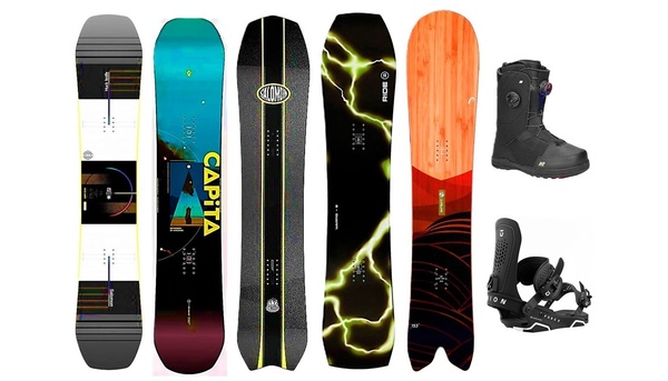 varios tipos de tablas de snowboard y un par de botas