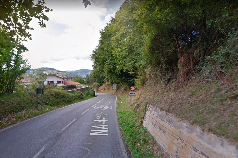 a road with the number 40 on it
