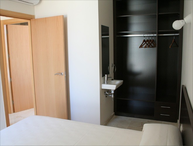 APARTAMENT DOBLE LARGE AMB TERRASSA