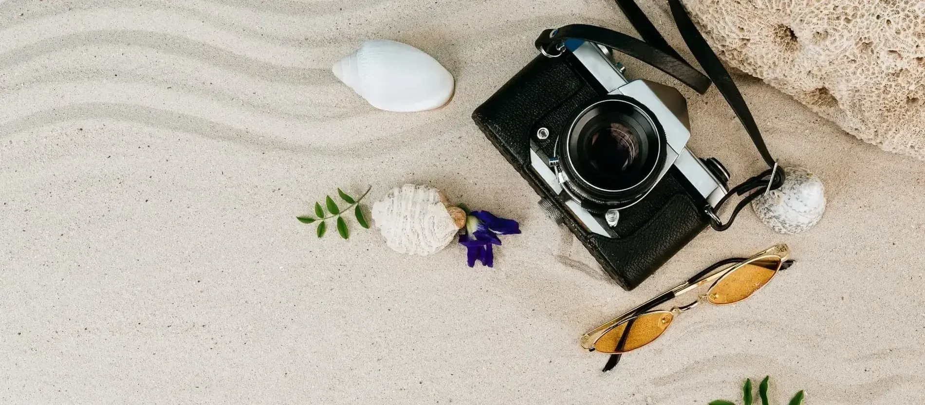 Hotel María del Mar Lloret de Mar gallery: beach essentials & camera on sand.