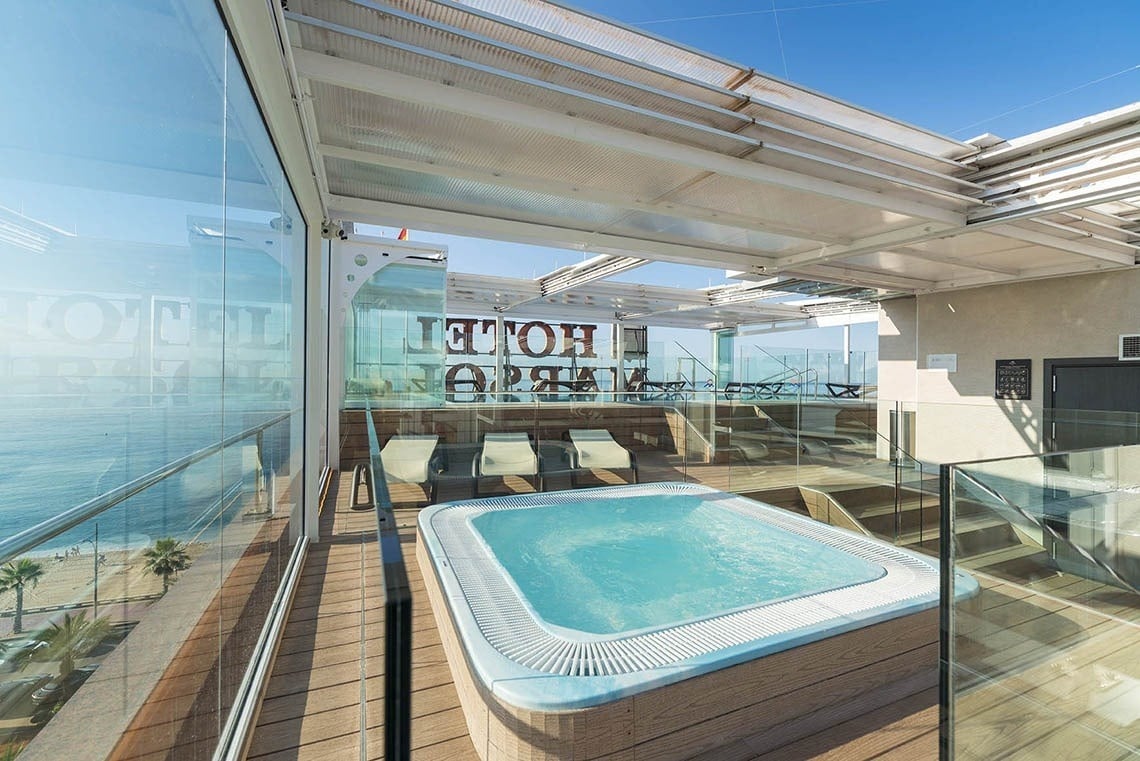 Hotel Marsol: jacuzzi privado y vistas al mar en Hotel Marsol | Marsol Hotels & Resorts en Lloret de Mar.
