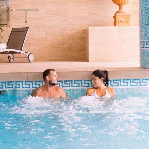 Gym and spa included!