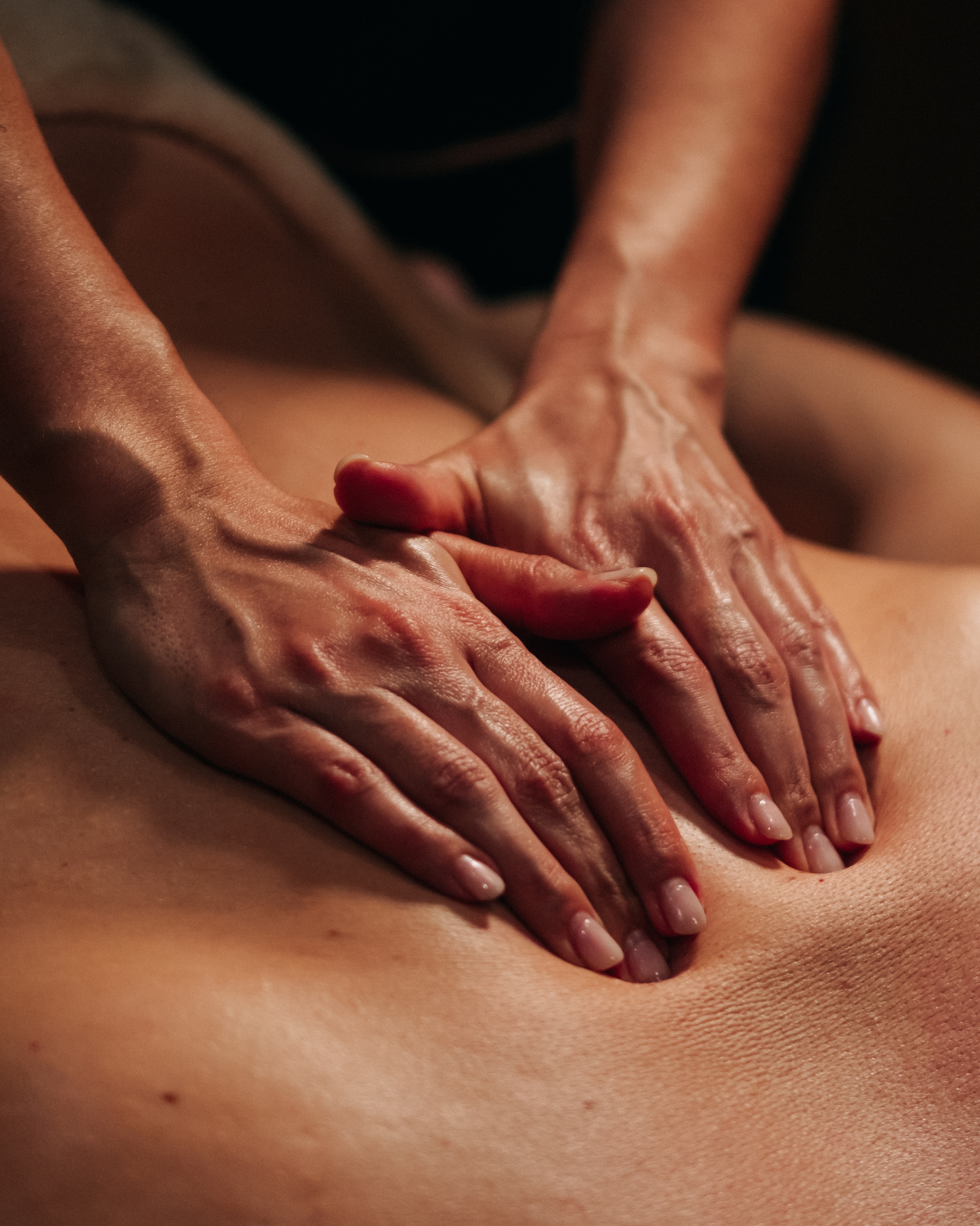 Relájate con un tratamiento facial en nuestro spa. MS Collection: cuidado corporal.