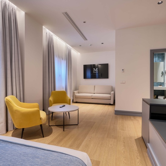 Triple room