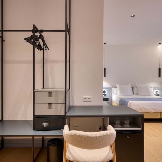 Triple room
