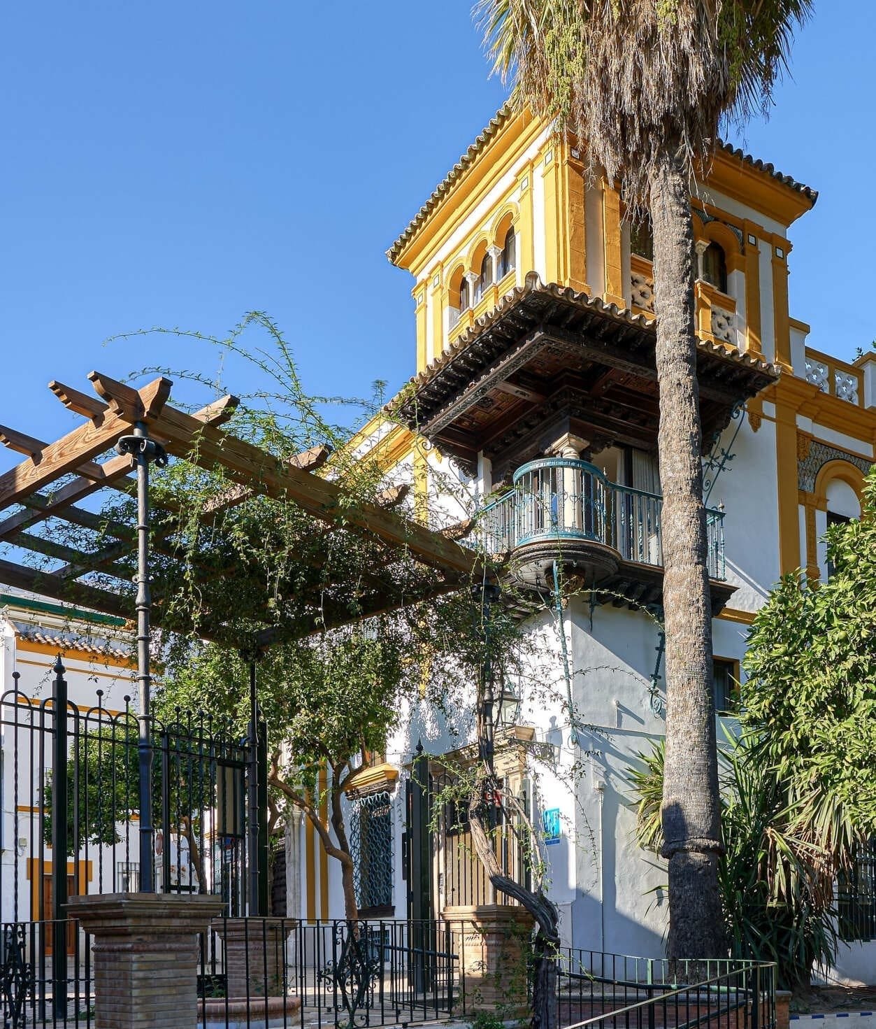 Fachada de Suites Murillo Plaza Santa Cruz