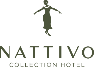 Logo del Nattivo Collection Hotel, diseño moderno naranja sobre negro.