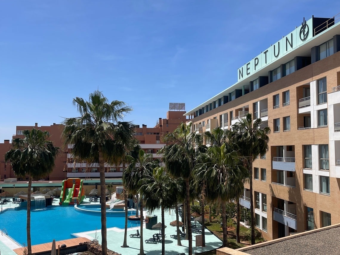 Oferta hotel con niño gratis en Roquetas de Mar. 2 noches con pensión completa desde 102€ / pers.