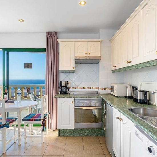 One-bedroom Atlantic Superior Apartment with balcony and sea view