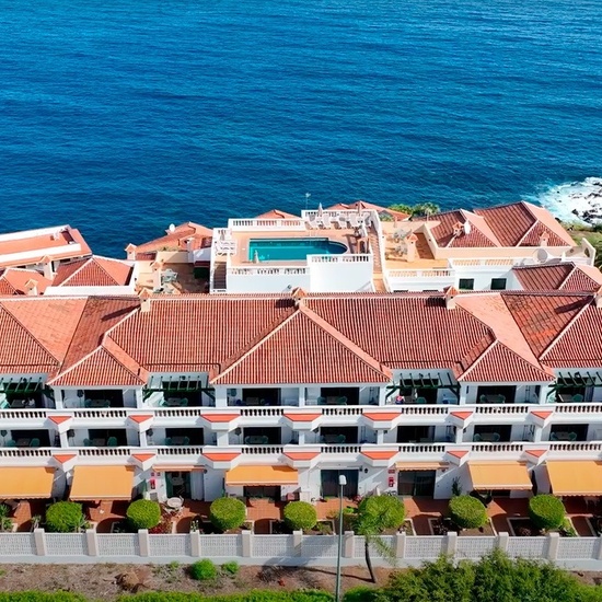 Two Bedroom Family Teide Apartment with sunny balcony and Teide View