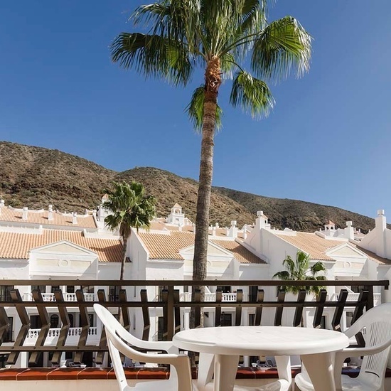 Duplex with Mountain Views with Solarium