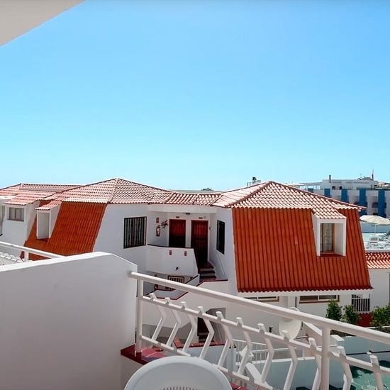 Sunny 2 Bedroom Apartment with Pool Views