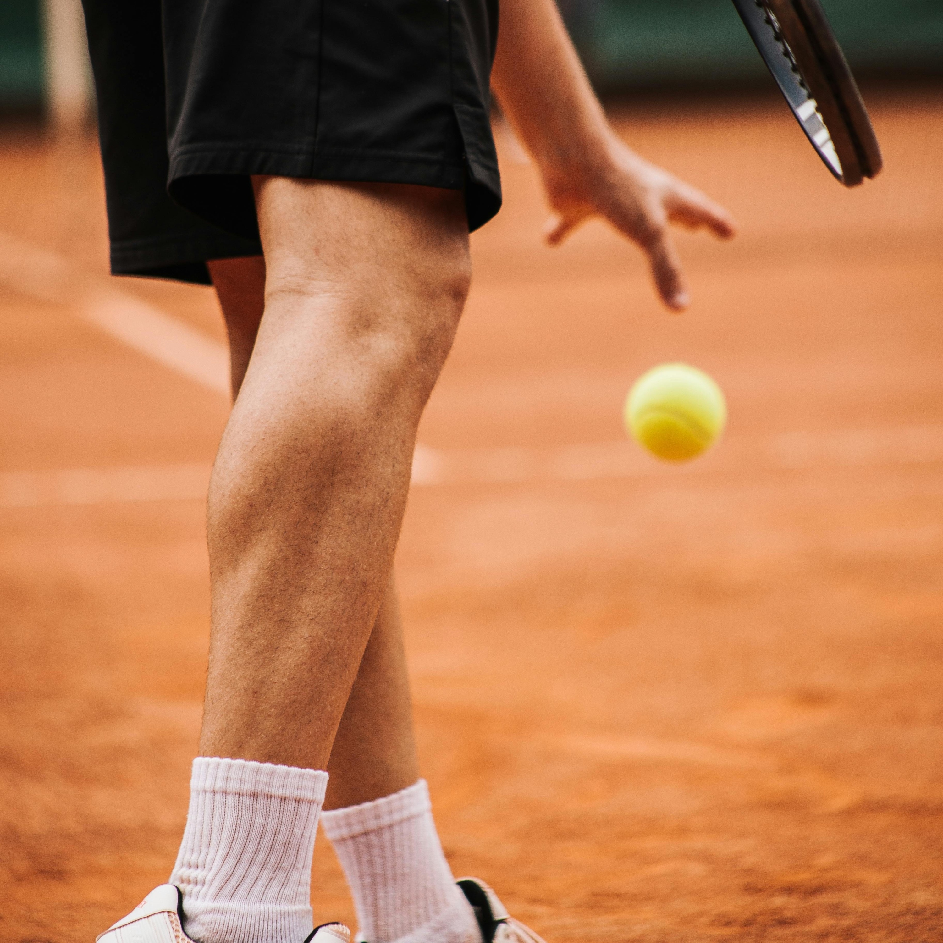 Zona de juego para niños, con una caseta y tobogán para caer en piscina de bolas del Hotel Park Royal Beach Acapulco