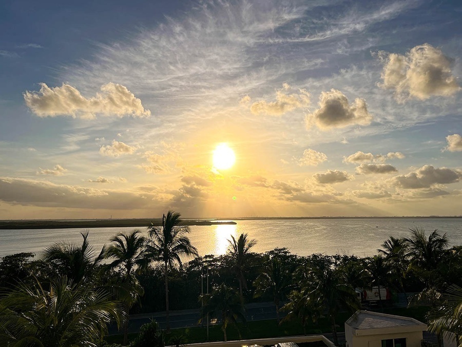 Seashore Apartments Cancun