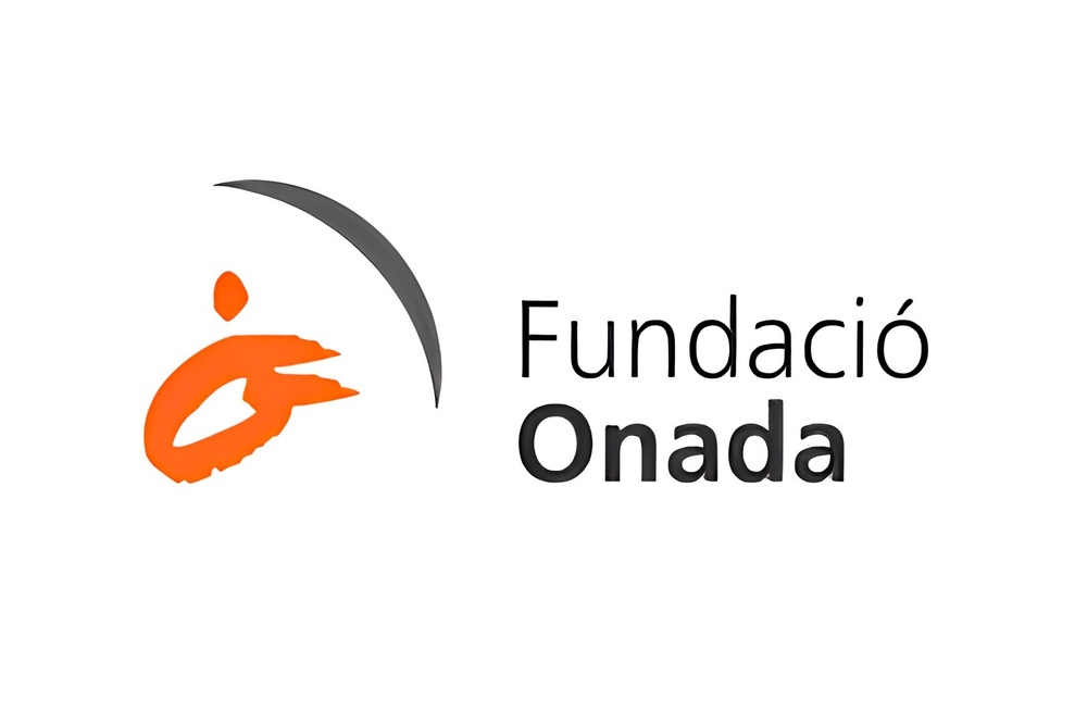 a logo for fundació onada with an orange circle