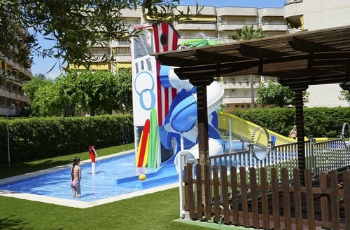 Hotel Ohtels Belvedere: Divertido parque acuático para niños, cerca de Port Aventura, Salou.